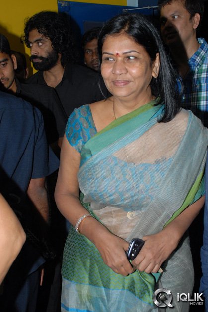 Rowdy-Movie-Premiere-Show